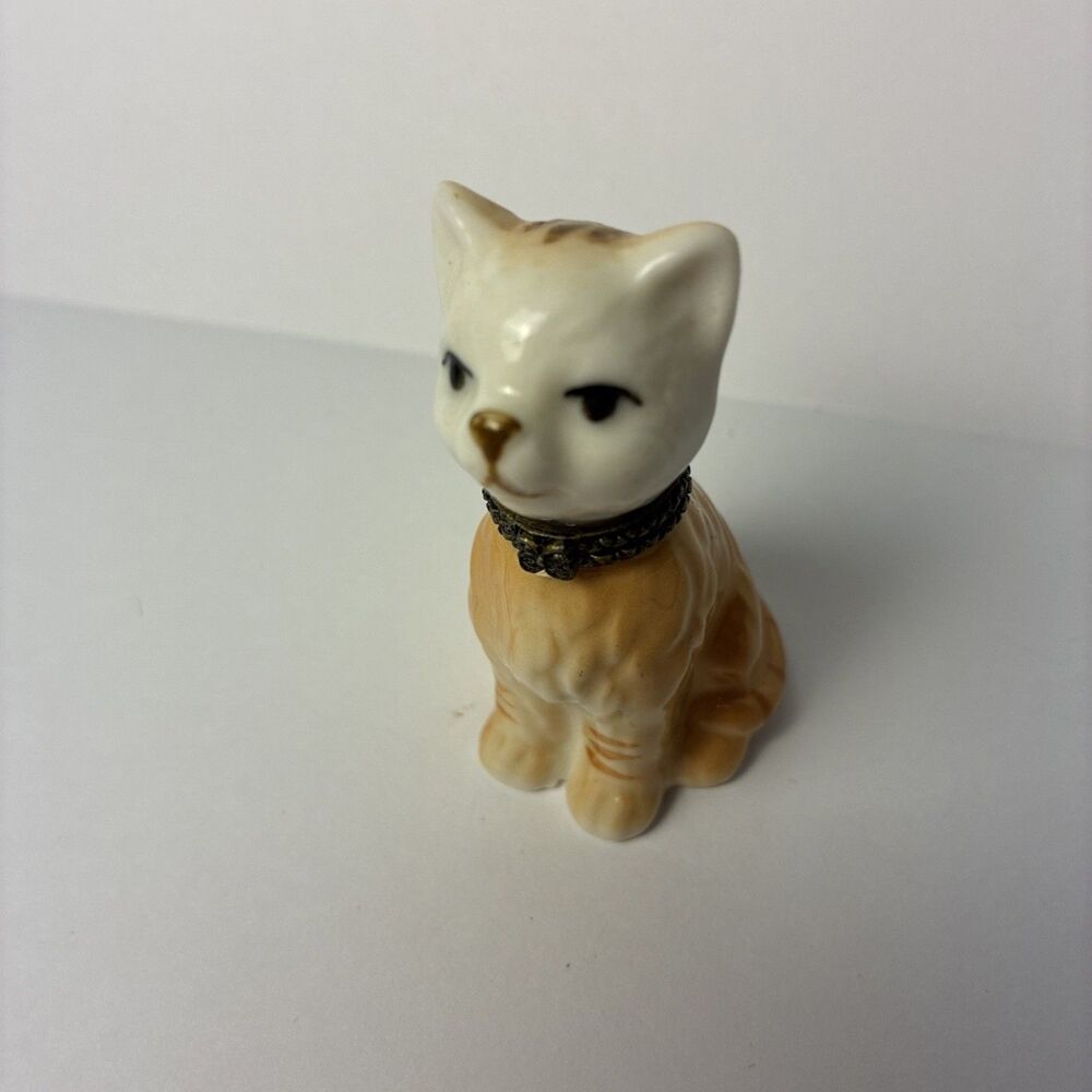 Cat Figurine Flip Head Pill Trinket Box Orange Tabby sm Hinged Head On Collar
